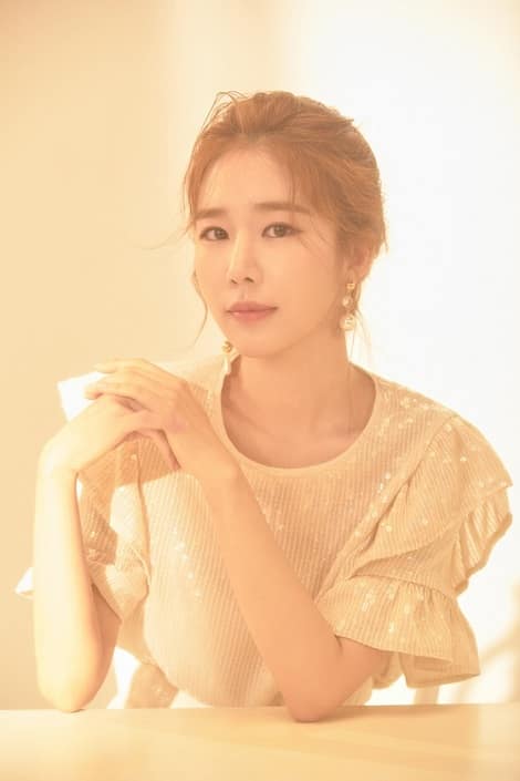 刘仁娜出演JTBC《雪滴花》外科医生一角_韩饭网